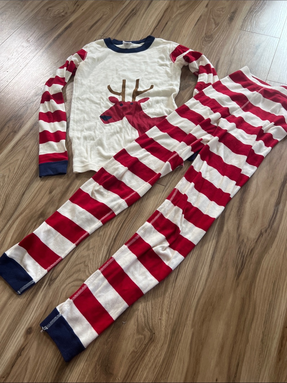 Hanna Andersson Red & White Stripe Reindeer Pajama Set with Navy Trim size 12